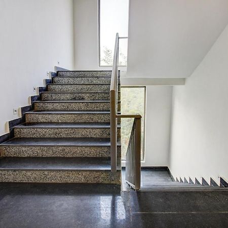 Super Townhouse Oak Aurelia Grand Hotel ลัคเนา ภายนอก รูปภาพ